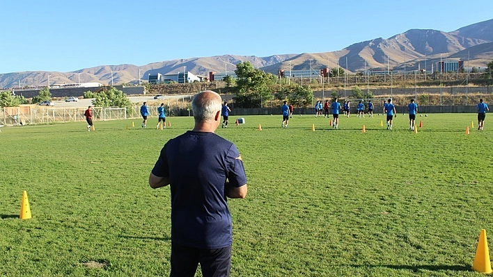 Yeşilyurt Belediyespor kupada moral bulmak istiyor 