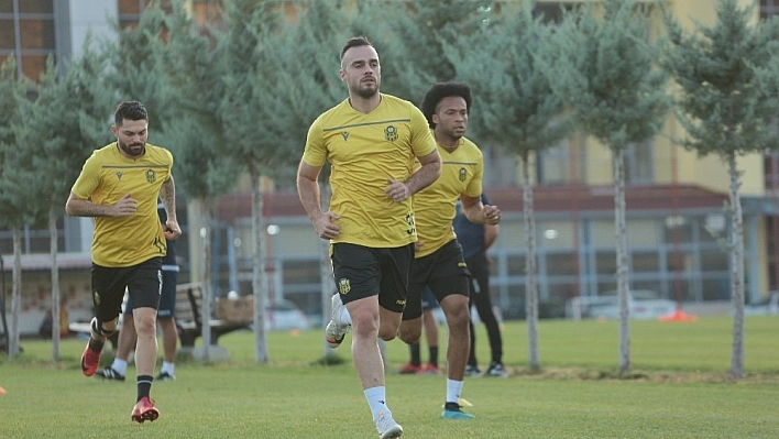 Yeni Malatyaspor'da Sergen Yalçın'dan futbolcularına uyarı 