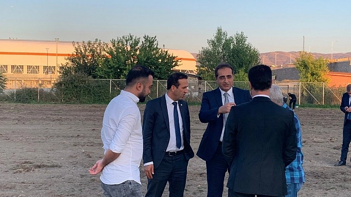 Yeni Malatyaspor yönetimi Futbol Köyü projesindeki çalışmaları yerinde inceledi 