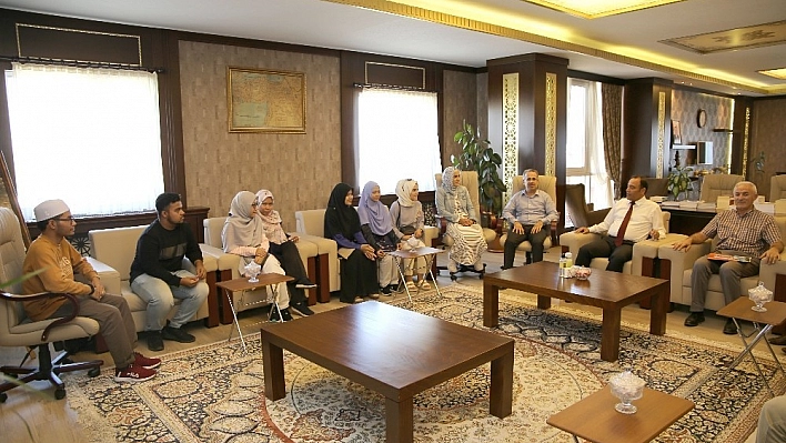 Bingöl Üniversitesi'ni 28 yabancı öğrenci tercih etti 