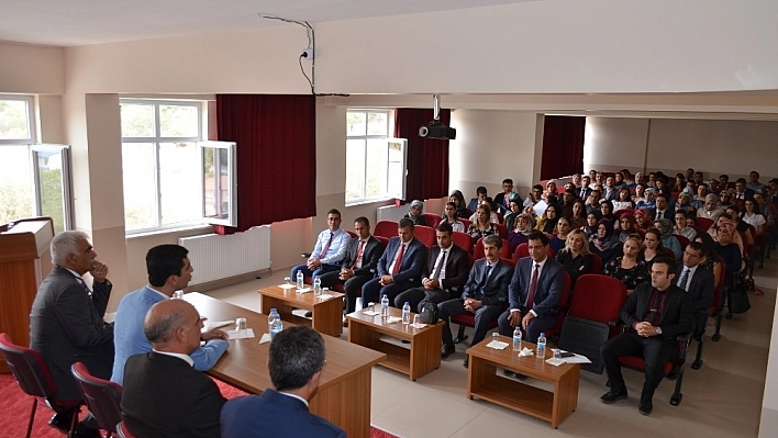 Kaymakam Kazez, eğitimcilerle bir araya geldi 