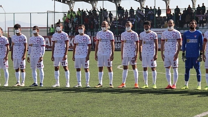 Elazığspor 4 maç sonra puanla tanıştı