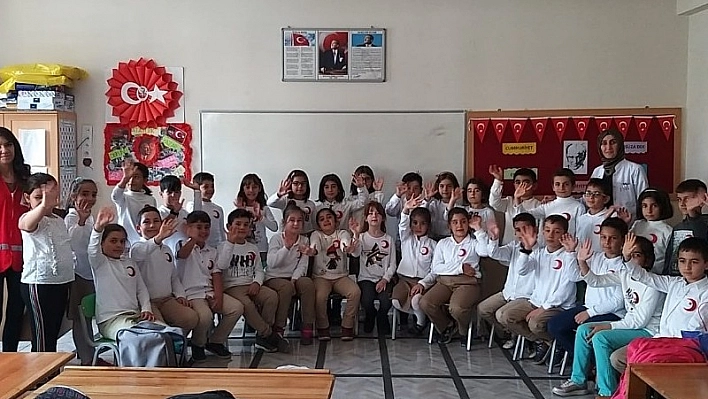 Yeşilyurt Kızılay Şubesi, Kızılay Haftasını coşkuyla kutladı