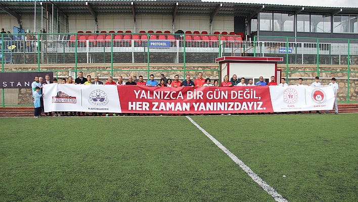 Altın Çocuklar, Protokolle Futbol Oynadı