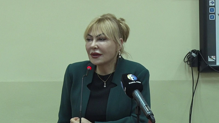 Başarılı İş Kadını Prof. Dr. Açık, Öğrencilerin Konuğu Oldu