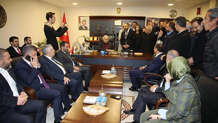Binali Yıldırım, Mollakendi Belediye Başkanı Doğan'ı Kırmadı