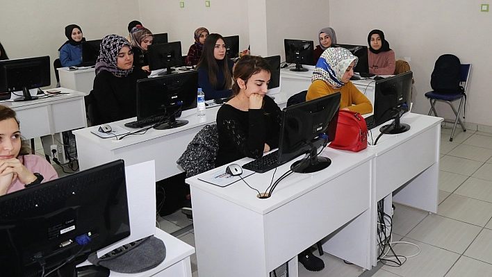 EBEGEM'de Eğitimler Sürüyor