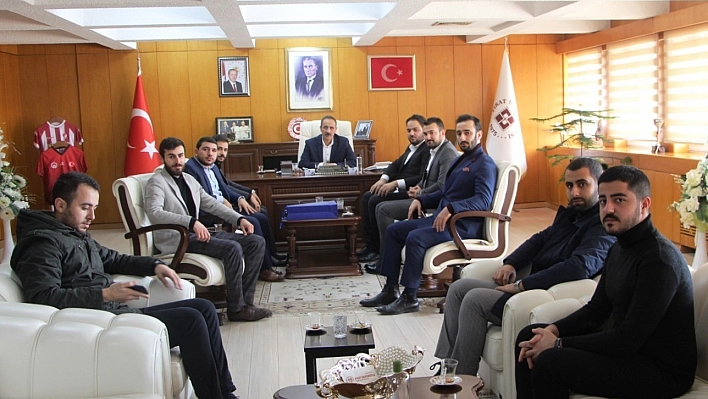 Genç MÜSİAD Elazığ YBA Projesi için Kolları Sıvadı