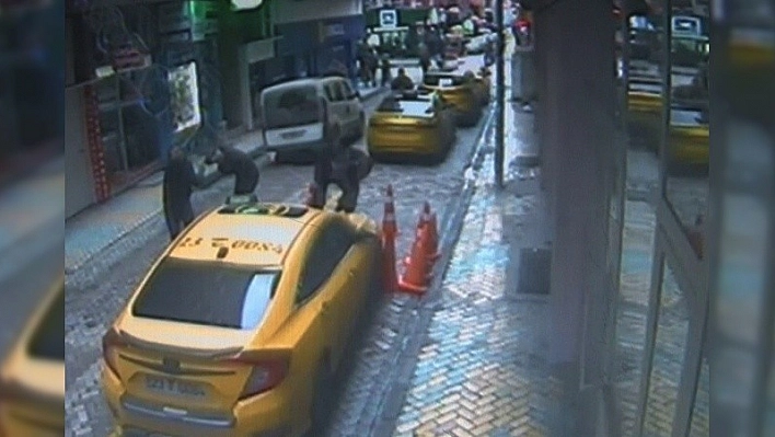 İkinci Kattan Taksinin Üzerine Düştü