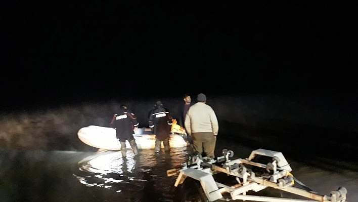 Mahsur Kalan Balıkçılar Kurtarıldı