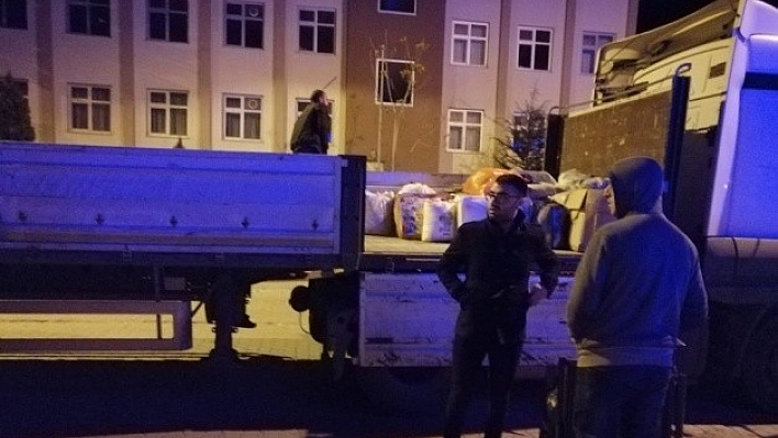 Bingöl'den Elazığ'a Yardım Tırı