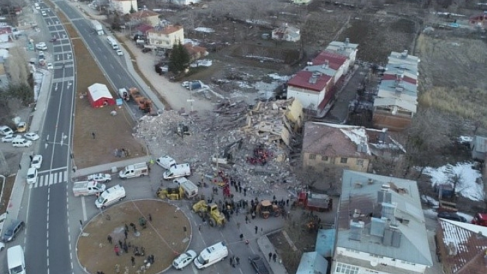 Elazığ'da 27 Vatandaşımızı Kaybettik!