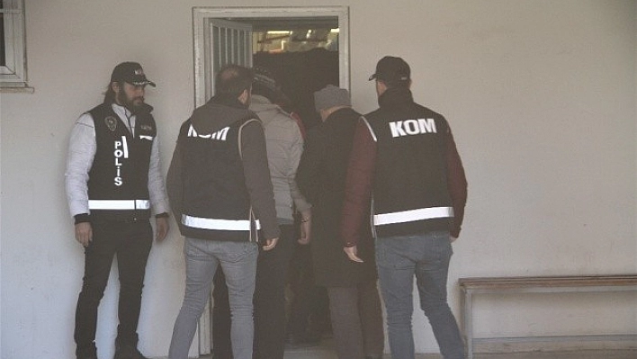 Elazığ merkezli 5 ilde FETÖ/PDY operasyonu: 8 şüpheli adliyeye sevk edildi