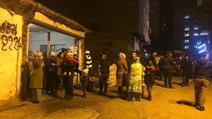 Elazığ'da Artçı Depremler Devam Ediyor