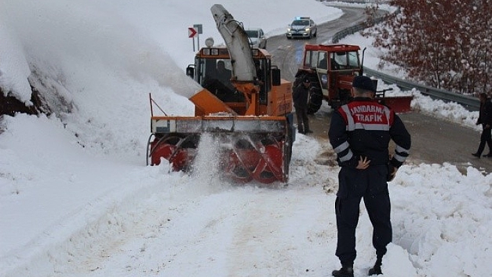 Elazığ'da 23 Köye Ulaşım Sağlanamıyor!
