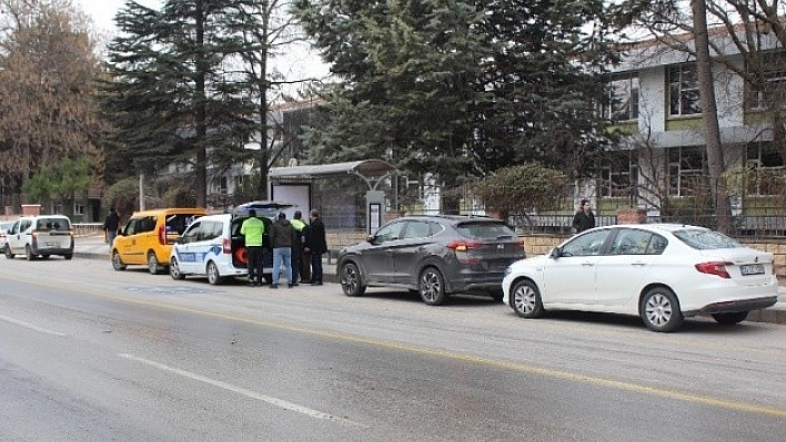 Trafik Kazasında 5 Araç Birbirine Girdi