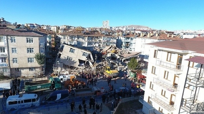 Enkaz alanı havadan görüntülendi