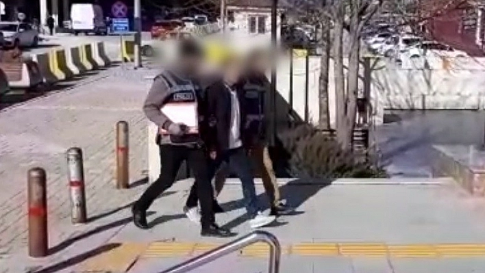 Hasta Yakınıyım Diyerek Herkesi Soydu