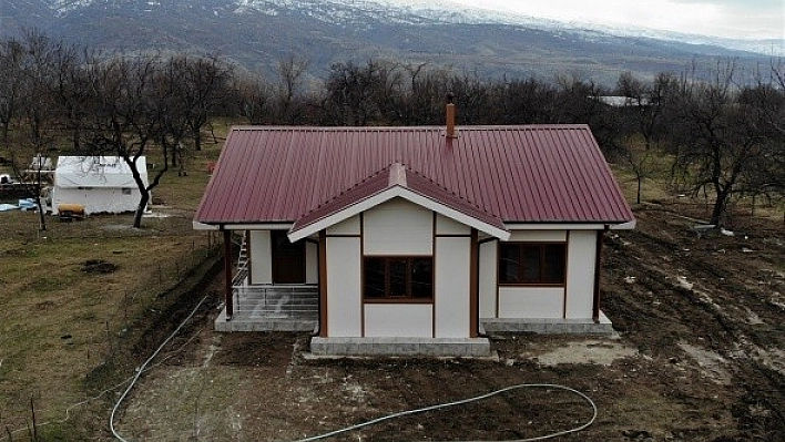 İşte İlk Deprem Konutundan Görüntüler!