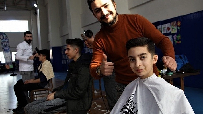 Kuaförlerden Çocuklara Anlamlı Jest