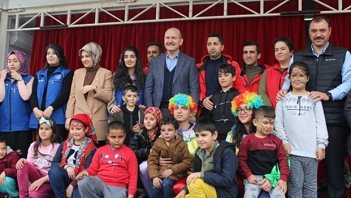 Bakan Soylu, Çocuklarla Bir Araya Geldi