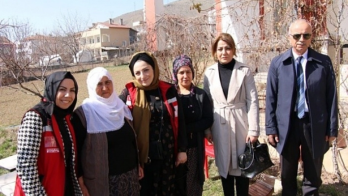 Şehit Annelerine ve Depremzedelere Ziyaret