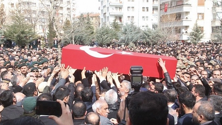 Elazığ, Şehidini Son Yolculuğuna Uğurladı