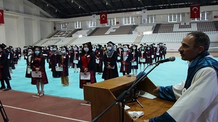 Sosyal Mesafeli Yemin Töreni!