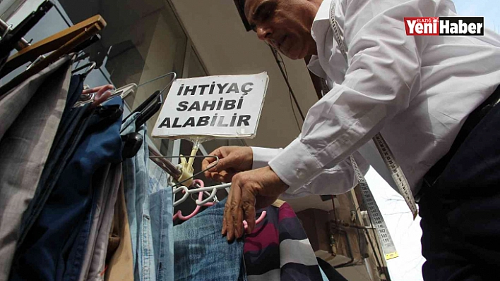68 Yaşındaki terzi yıllardır  'Askıda Kıyafet' ile ihtiyaç sahiplerini sevindiriyor