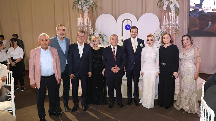 Açık Ailesinin Mutlu Günü