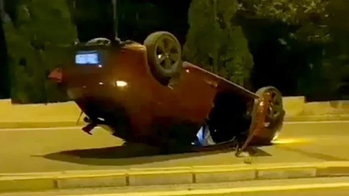 Alkollü Sürücü Arabayı Bırakıp Kaçtı