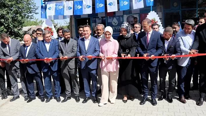 Babacan'ın Elazığ Programı Sürüyor