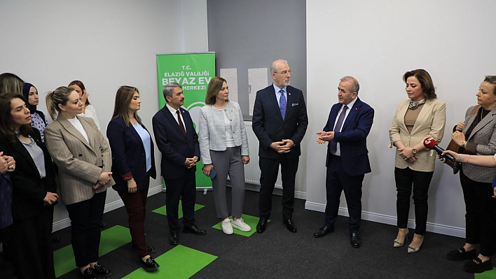 Beyaz Ev Projesi Takdir Topladı