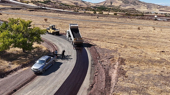 Cevizdere'de Yol Çalışmaları Tamamlandı