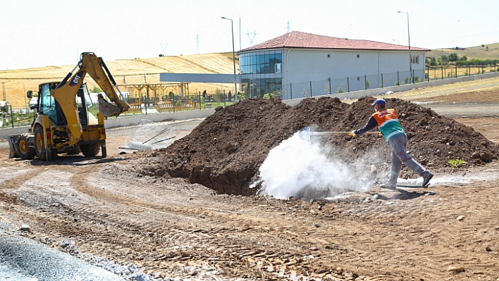 Elazığ Belediyesinden Hummalı Temizlik Çalışması