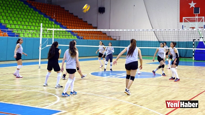 Elazığ Belediyespor Voleybol Play-Off Gruplarında!