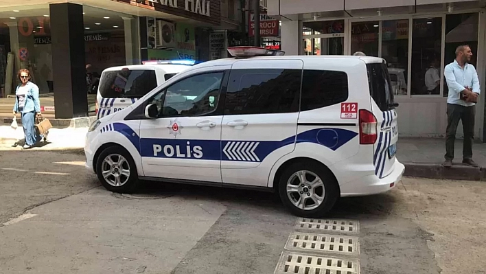 Elazığ'da Bıçaklı Kavga