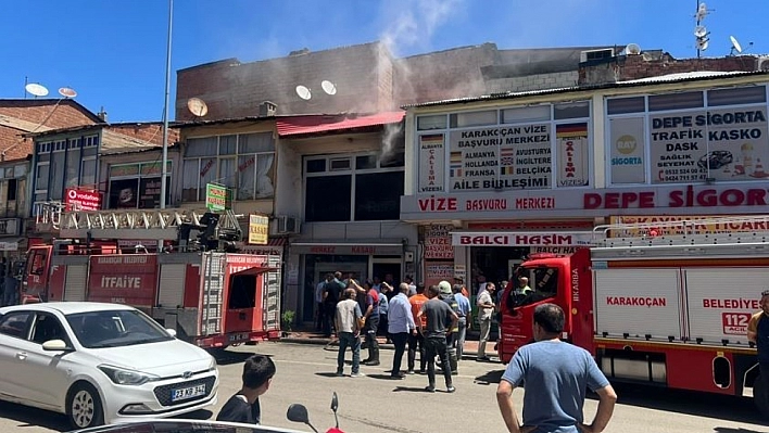Elazığ'da Çatı Yangını!