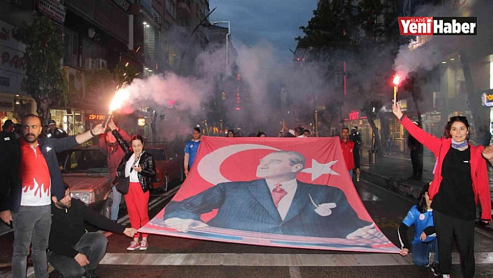 Elazığ'da fener alayı yürüyüşü düzenlendi
