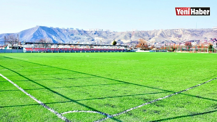Elazığ'da ilçe sahaları yenileniyor