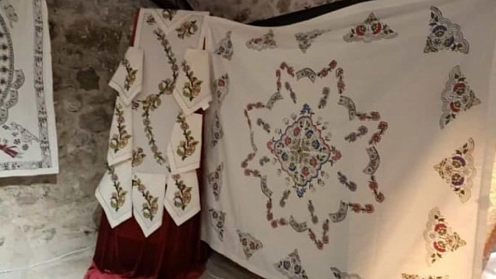Elazığ'da El Emeği Göz Nuru Ürünler Sergilendi