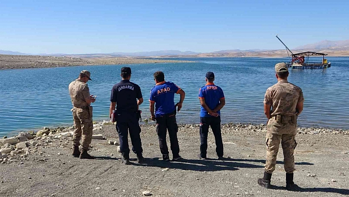 Son Dakika..! Elazığ'da Tekne Battı!