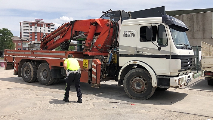 Elazığ'da Vinç Kazası