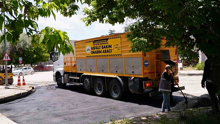 Yollar Yama Robotu İle Onarılıyor