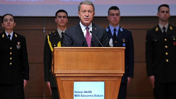 Bakan Akar'dan gençlere çağrı!