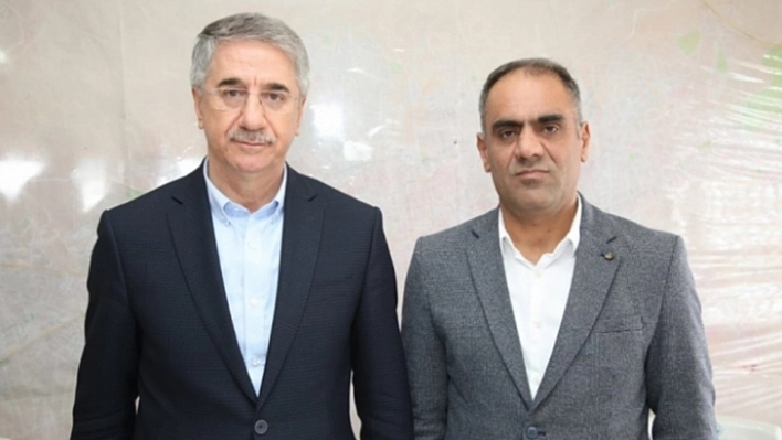 Yanılmaz'dan Örnek İşçiye Ödül