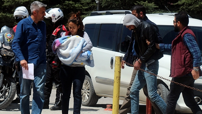 15 Günlük Bebekle İşkenceli Gasp Tuzağı