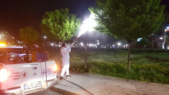 Elazığ Belediyesinden İlaçlama Çalışmaları