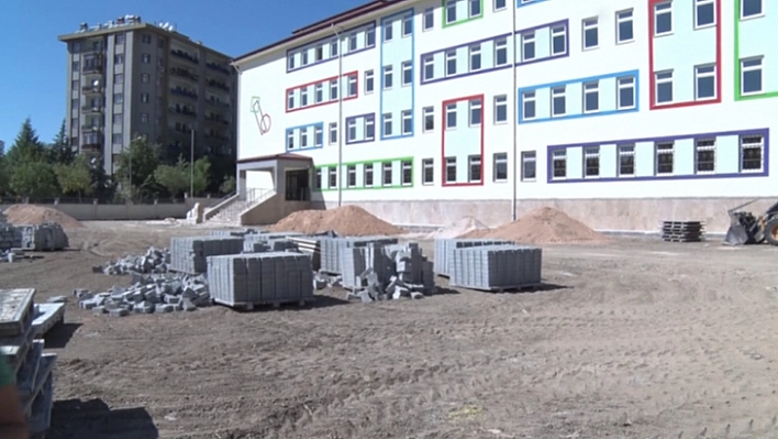 Elazığ'da Eğitime Başlayamayan Okullarla İlgili Özel İdareden Açıklama Geldi