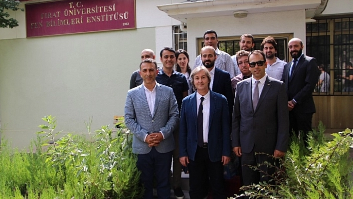 FÜ'de  'En İyi Tez Ödül'  töreni